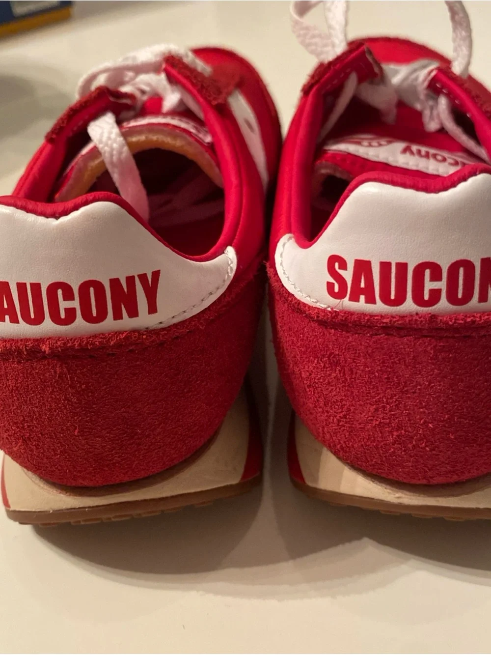 Saucony Trainer 80 Red and White Low-Top Sneakers nylon & suede Sz 6US 38.5 EU